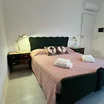 Casa de hóspedes Avi 3*